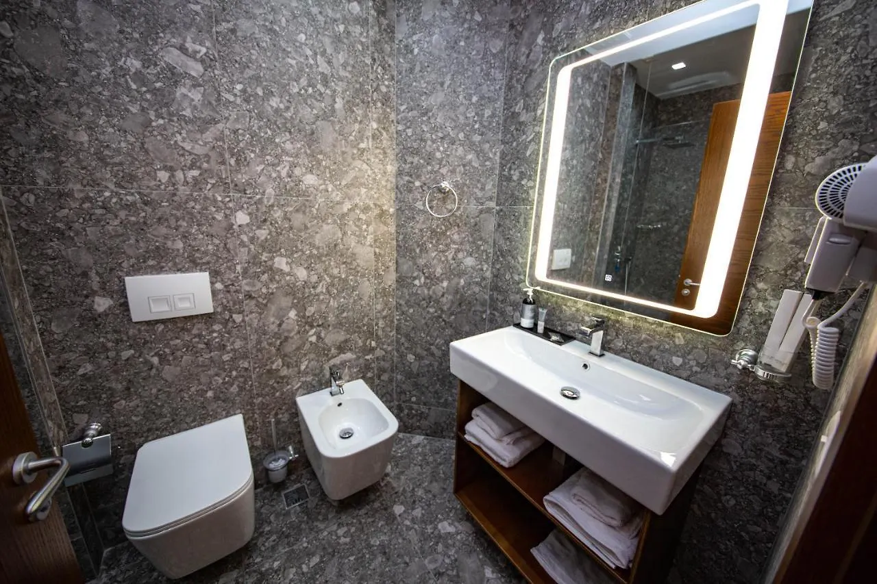 Hotel Center Ksamil 3*,  Albanië