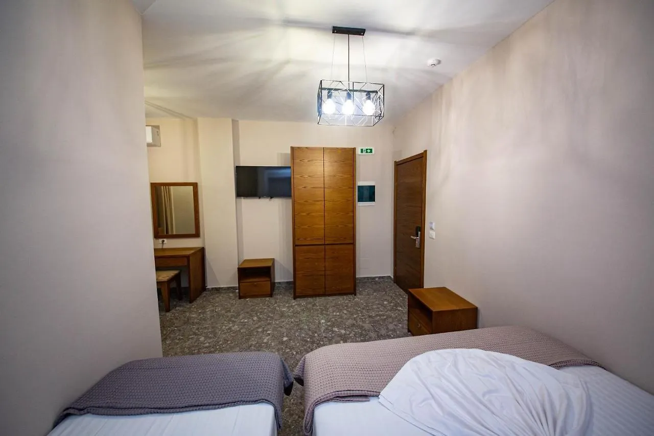Hotel Center Ksamil