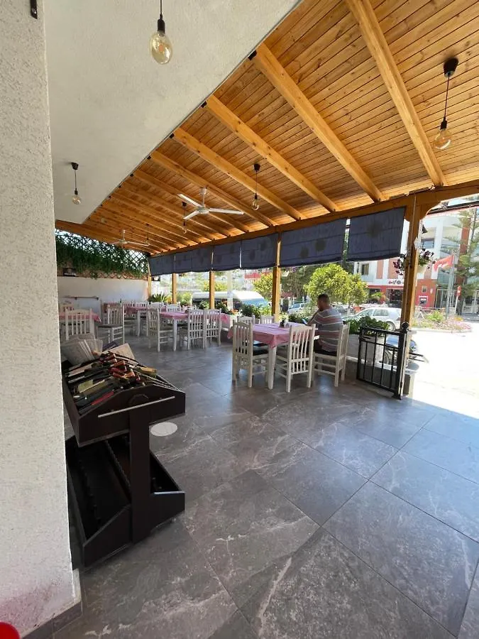 Hotel Center Ksamil