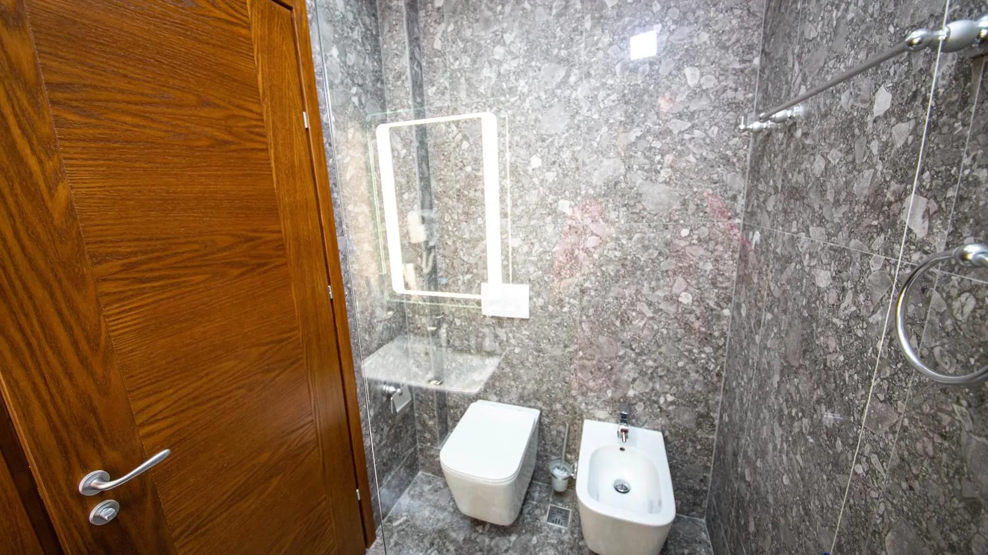 Hotel Center Ksamil