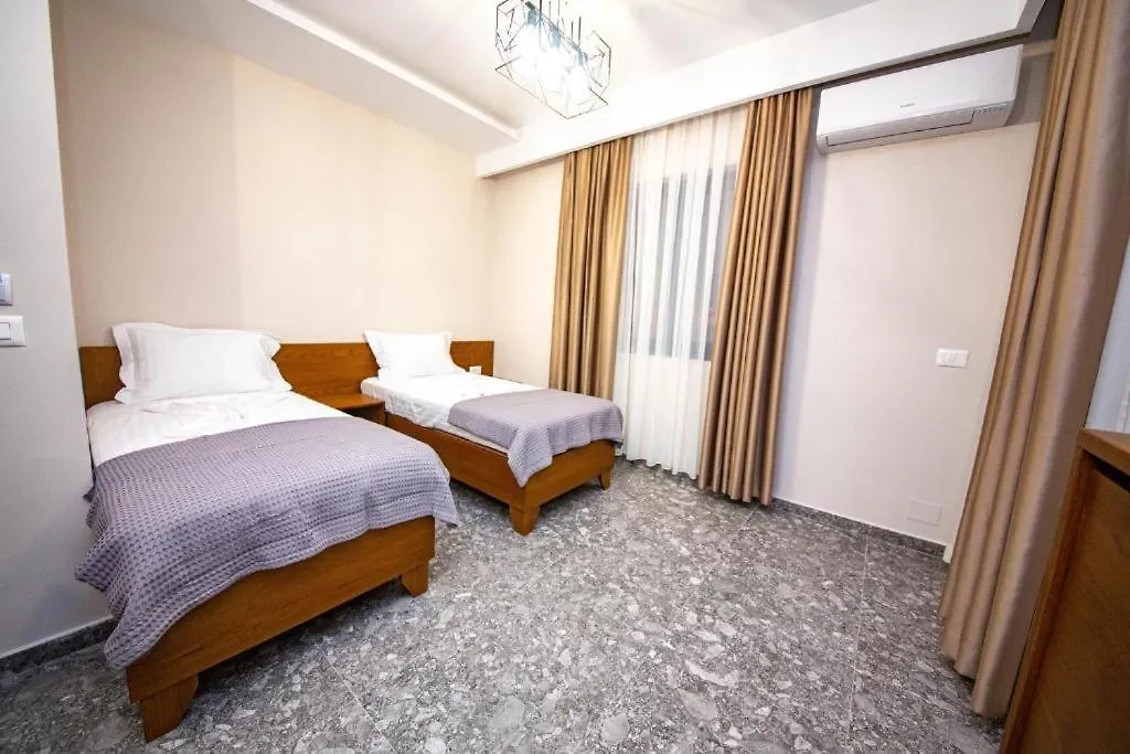 Hotel Center Ksamil